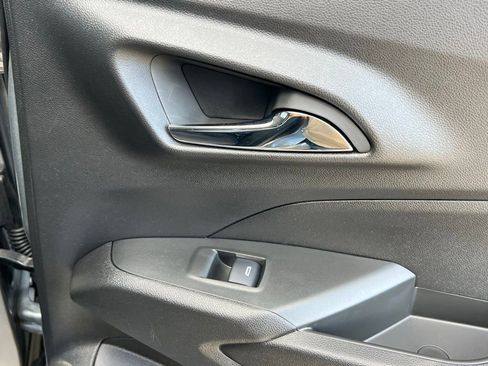 Certified 2025 Chevrolet Trax LS w/ LS Convenience Package image 19