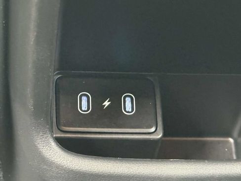 Used 2025 Hyundai Kona SEL FWD image 14