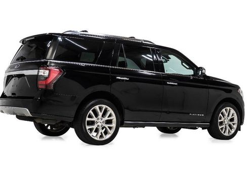 Used 2019 Ford Expedition Platinum RWD image 3