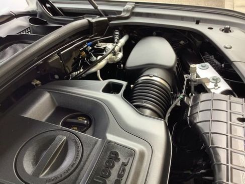 Used 2023 Jeep Grand Cherokee L Overland image 24