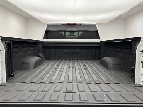 New 2025 GMC Sierra 2500 Denali w/ Denali Reserve Package image 10