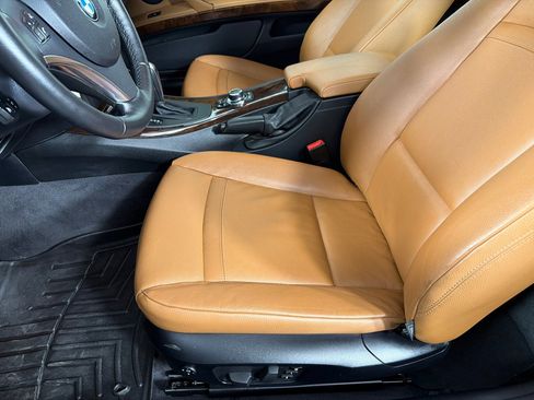 Used 2013 BMW 328i xDrive Coupe AWD/4WD image 11