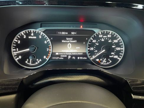Certified 2025 Nissan Pathfinder SV FWD image 7