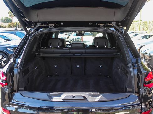 Used 2026 BMW X5 sDrive40i w/ M Sport Package RWD image 26