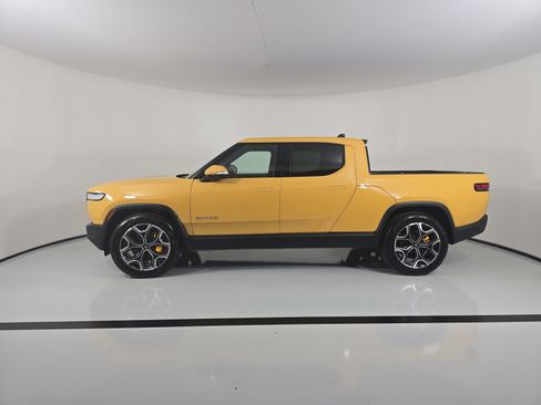 Used 2023 Rivian R1T Adventure AWD/4WD image 2