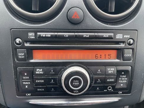 Used 2013 Nissan Rogue S AWD/4WD image 16