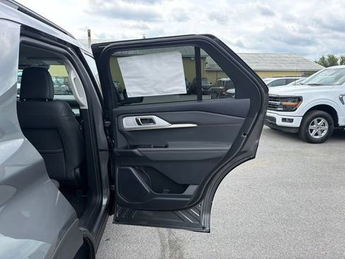 Used 2026 Ford Explorer Active w/ Active Comfort Package AWD/4WD image 40