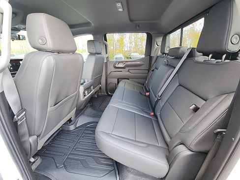 New 2026 GMC Sierra 1500 Elevation image 28