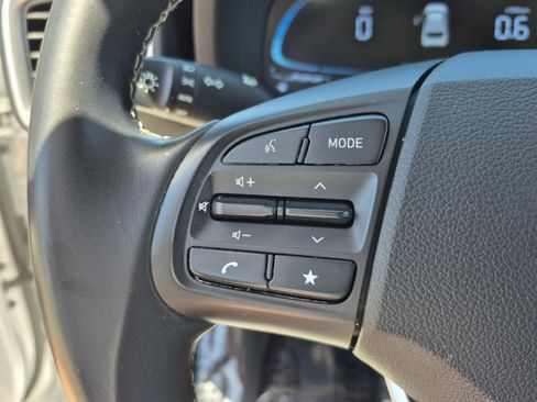 Used 2023 Hyundai Venue SEL FWD image 27