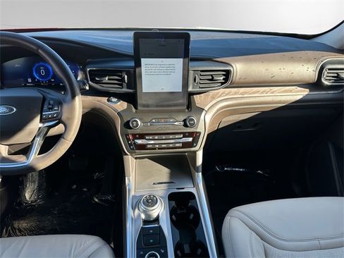 Used 2020 Ford Explorer Platinum w/ Premium Technology Package image 11