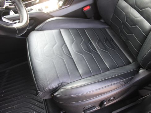 Certified 2022 Kia Telluride SX w/ SX Prestige Package AWD/4WD image 27