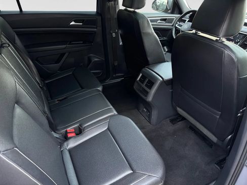 Used 2020 Volkswagen Atlas Cross Sport SEL FWD image 20