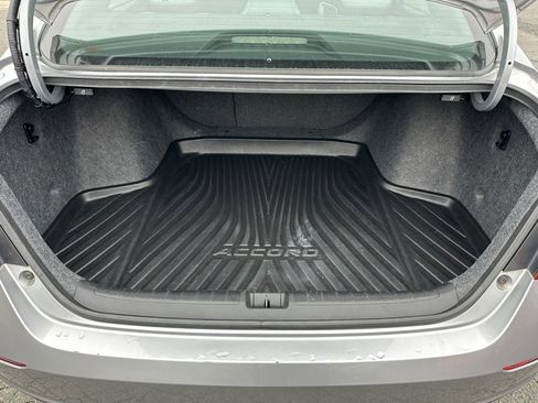 Used 2020 Honda Accord EX image 40