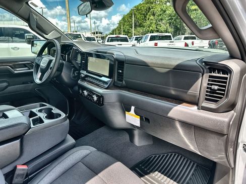 Certified 2024 GMC Sierra 1500 Elevation image 28