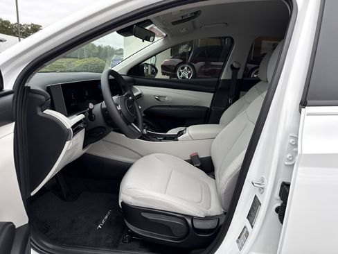 New 2026 Hyundai Tucson SE image 10