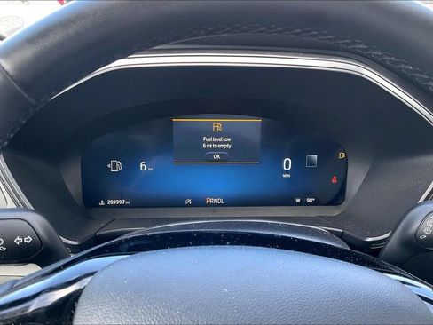Used 2025 Ford Escape Active w/ Active Premium Tech Pack FWD image 19