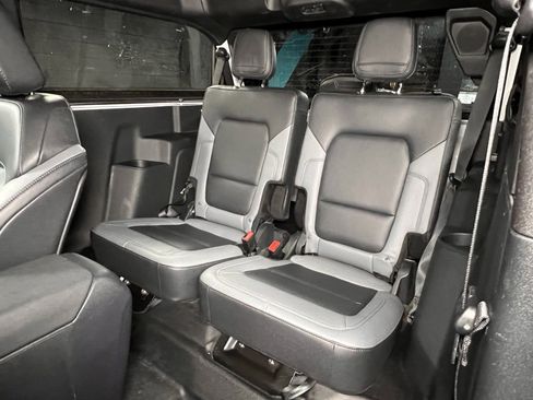 Used 2024 Ford Bronco Black Diamond image 12