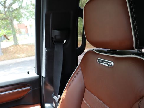 New 2026 GMC Sierra 3500 Denali Ultimate AWD/4WD image 57