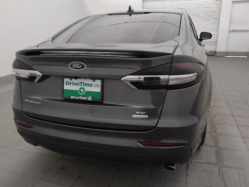 Used 2019 Ford Fusion SE w/ Equipment Group 151A FWD image 7
