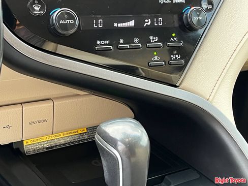 Certified 2020 Toyota Camry XLE w/ Sunroof Package FWD image 30