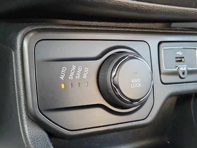 Used 2019 Jeep Renegade Sport AWD/4WD image 23