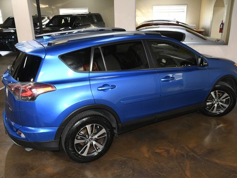 Used 2018 Toyota RAV4 XLE image 79
