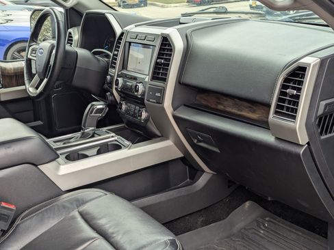 Used 2018 Ford F150 Lariat w/ Equipment Group 502A Luxury image 29