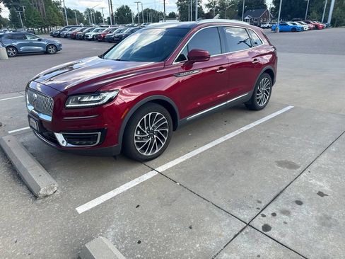 Used 2019 Lincoln Nautilus Reserve FWD image 4