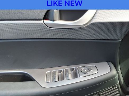 Used 2025 Hyundai Palisade SE image 11