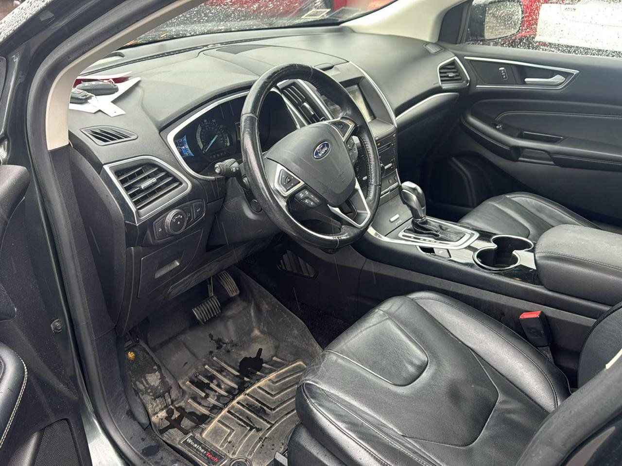 Used 2015 Ford Edge Titanium w/ Equipment Group 302A AWD/4WD image 9