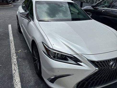 Used 2023 Lexus ES 350 w/ Premium Package FWD image 1