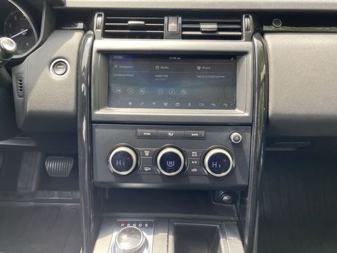Used 2019 Land Rover Discovery SE AWD/4WD image 25