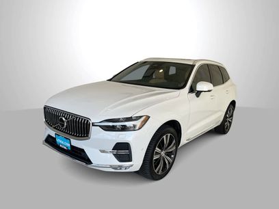 Used 2022 Volvo XC60 B5 Inscription w/ Advanced Package