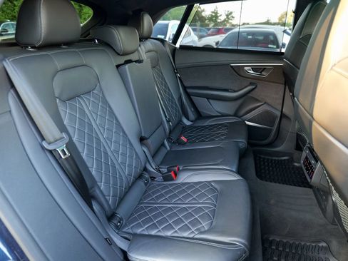 Used 2023 Audi SQ8 Prestige w/ Prestige Package AWD/4WD image 32