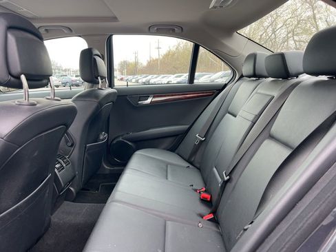Used 2009 Mercedes-Benz C 300 4MATIC Sedan image 3