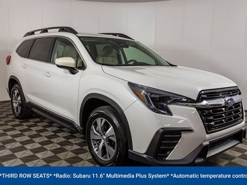 Used 2025 Subaru Ascent Premium AWD/4WD image 11