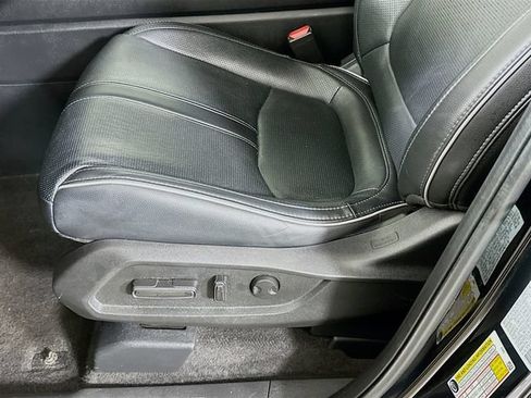 Certified 2023 Honda Pilot Elite image 30