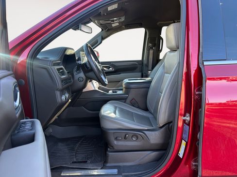 Used 2021 GMC Yukon SLT w/ SLT Luxury Package image 22