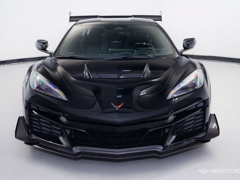 Used 2026 Chevrolet Corvette ZR1X AWD/4WD image 3