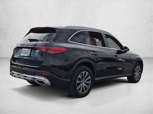 Used 2023 Mercedes-Benz GLC 300 image 5