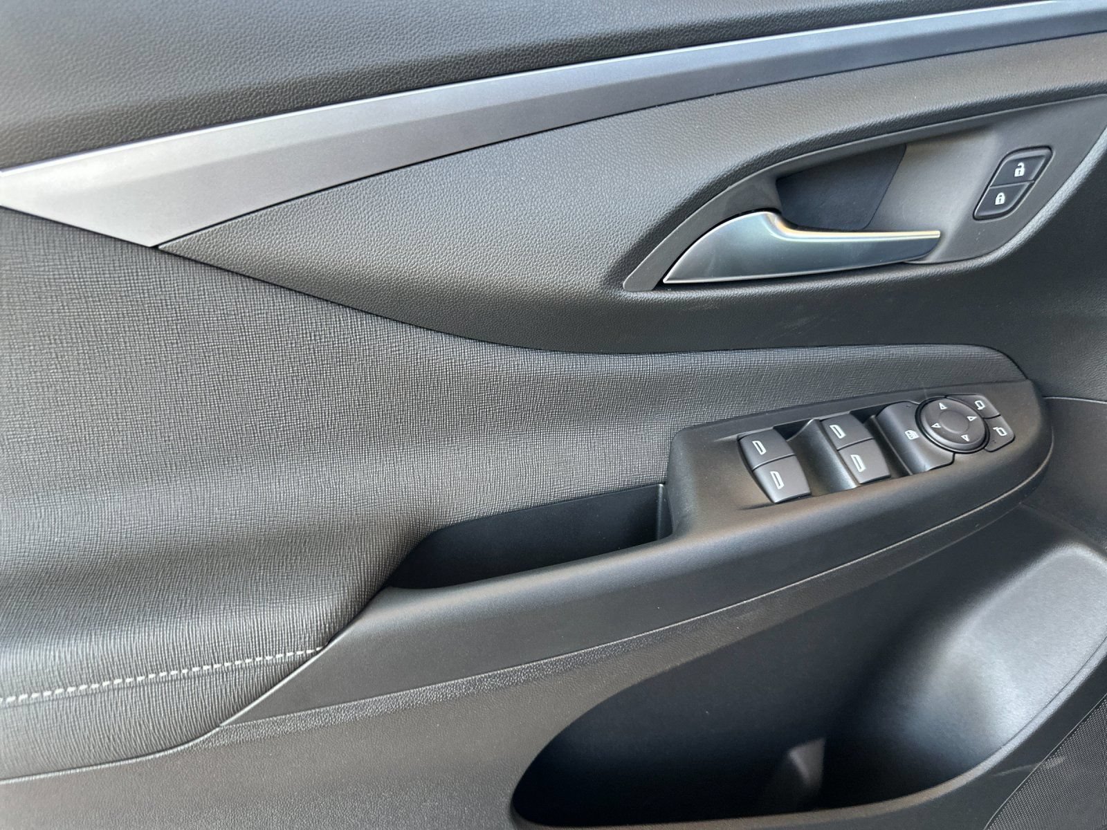 New 2026 Buick Envista Sport Touring w/ Convenience I Package FWD image 11