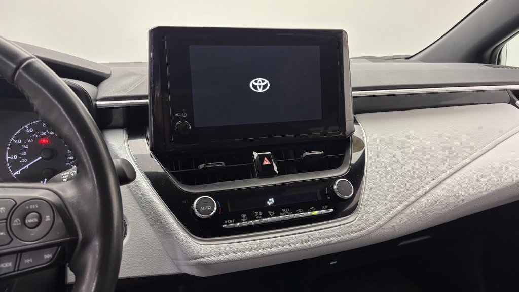 Certified 2025 Toyota Corolla SE FWD image 22