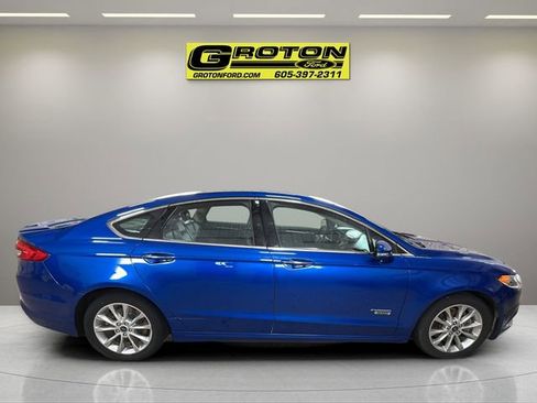 Used 2017 Ford Fusion Energi Titanium FWD image 6