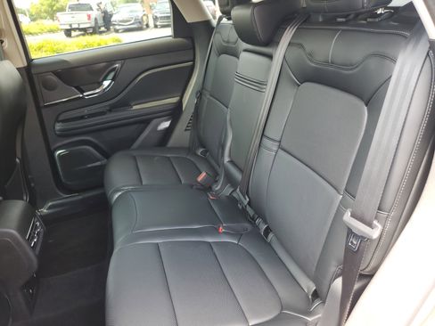 New 2025 Lincoln Corsair Reserve image 28