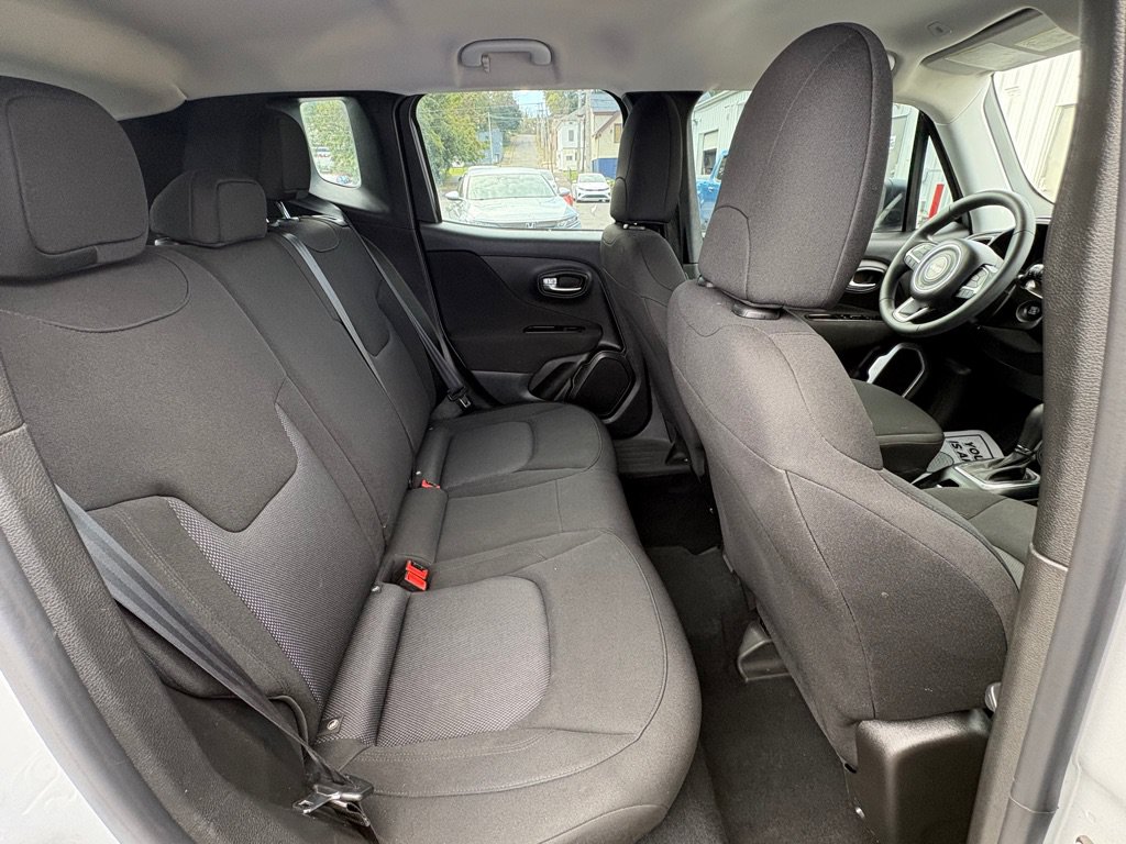 Used 2021 Jeep Renegade Sport FWD image 15