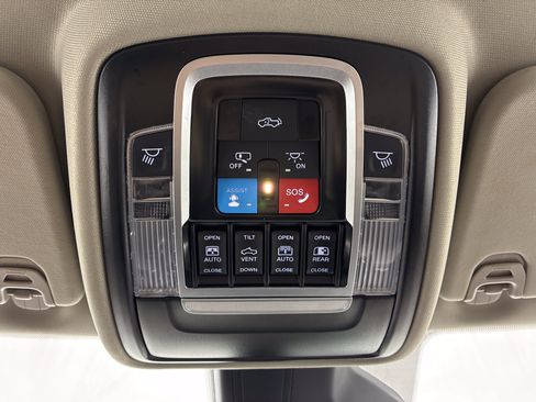Certified 2025 RAM 1500 Laramie AWD/4WD image 24