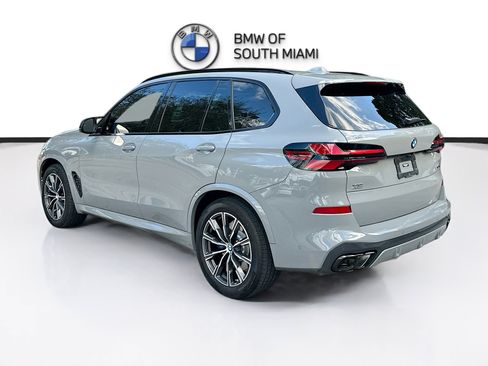 Used 2024 BMW X5 M60i image 5