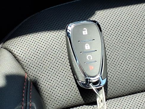New 2026 Chevrolet Trax RS w/ Driver Confidence Package FWD image 21