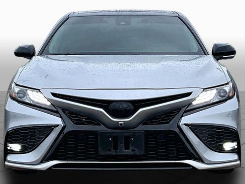 Used 2024 Toyota Camry XSE w/ Navigation Package FWD image 4