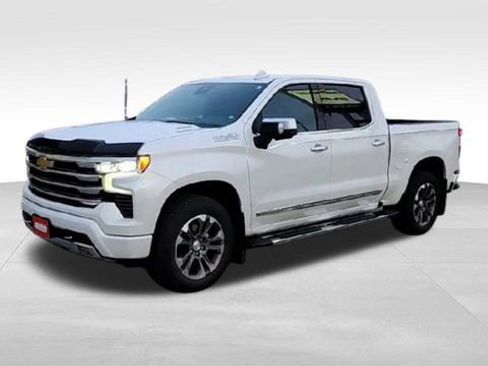 Certified 2024 Chevrolet Silverado 1500 High Country w/ Technology Package image 4